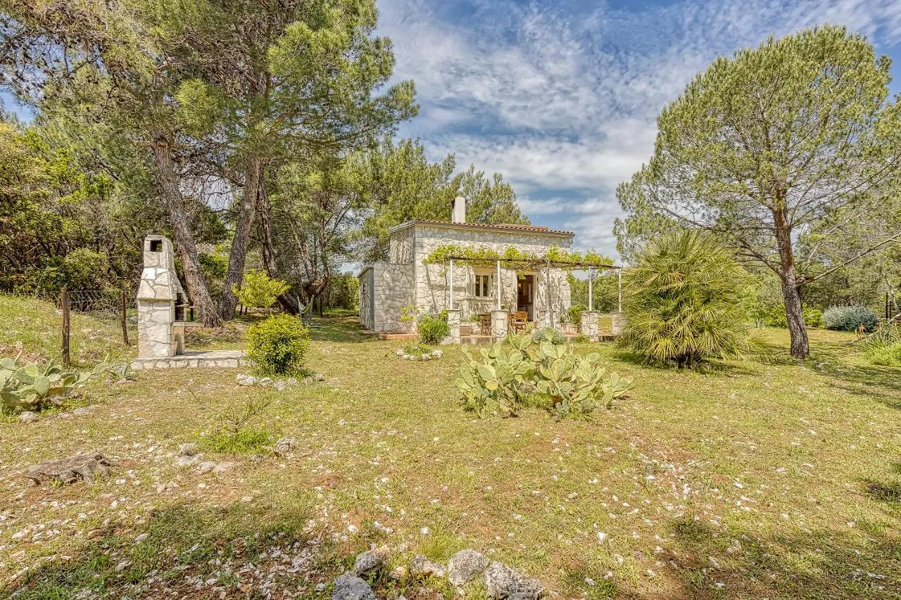 Semesterbostad Eco House Zabodarski Beach - Happy Rentals Čunski
